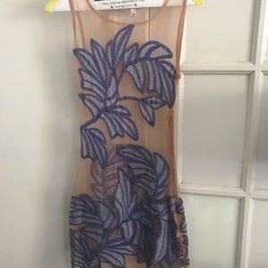 For love and lemons dress 🍋